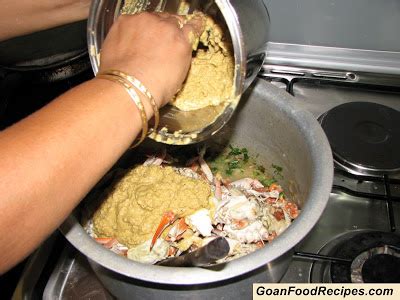 crab-xacuti-goan-food image