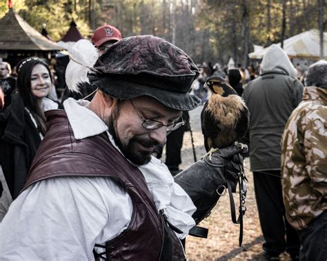 tips-for-eating-at-a-renaissance-faire-with-food-restrictions image