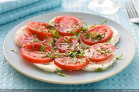 mozzarella-tomato-basil-salad image