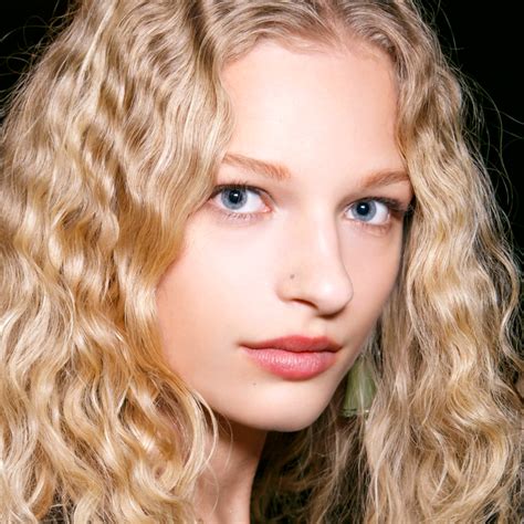 15-best-deep-conditioners-for-dry-damaged-hair-in-2023 image