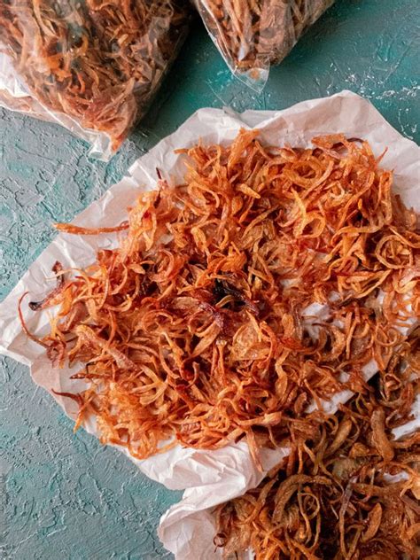 how-to-make-crispy-fried-onions-and-store image