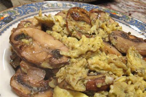 houby-s-vejci-mushrooms-with-eggs image