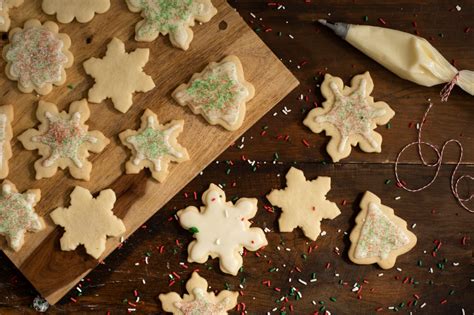 old-fashioned-sugar-cookies-recipe-get-cracking image