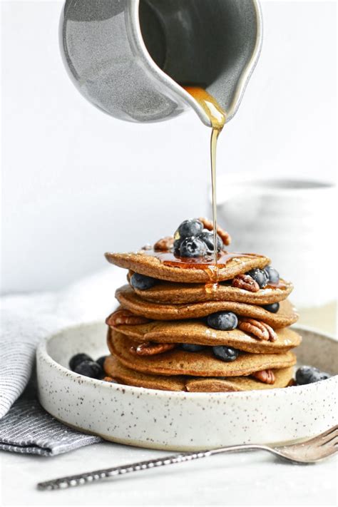 easy-healthy-pumpkin-spice-pancakes-nutrition-in-the image