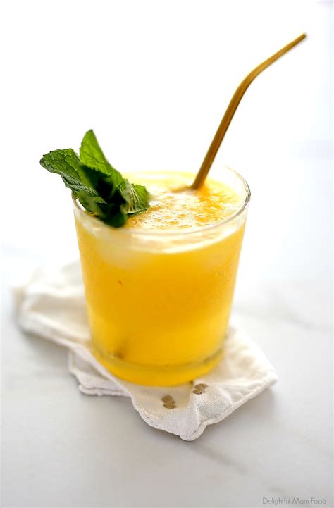 skinny-mango-cocktail-vodka-drink-delightful-mom image