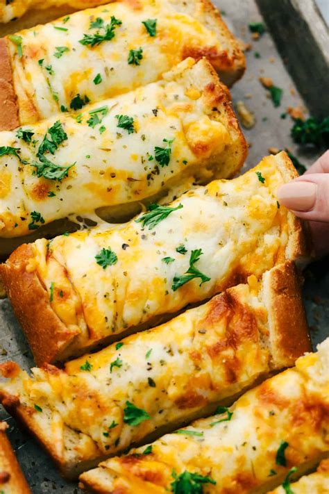 homemade-easy-cheesy-garlic-bread-recipe-the image