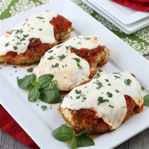 keto-chicken-parmesan-easy-low-carb-meal-the image