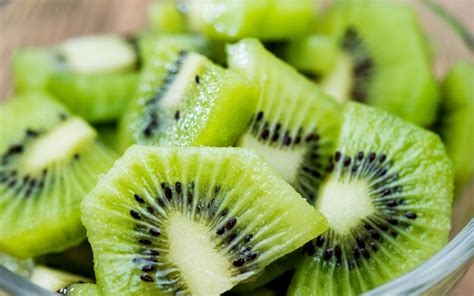 kiwifruit-health-benefits-and-nutritional image