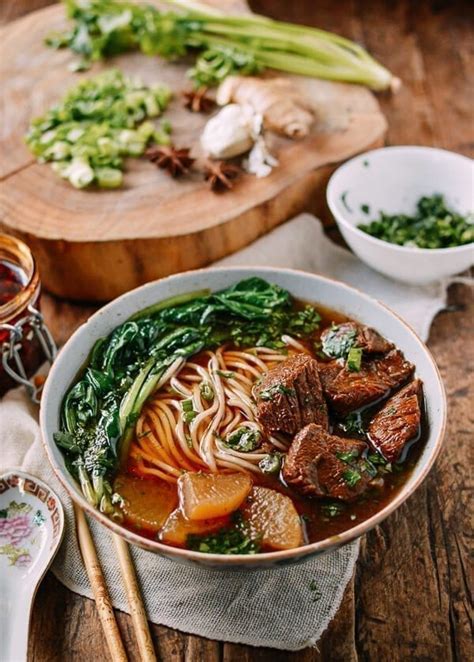 braised-beef-noodle-soup-红烧牛肉面-the-woks-of-life image