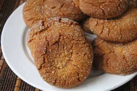chewy-ginger-honey-cookies-recipe-yummy-tummy image