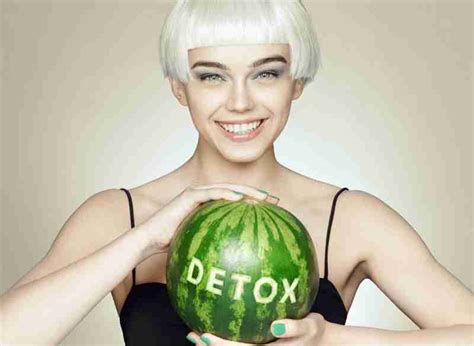 skin-detox-diet-for-glowing-skin-updated-2022-the image