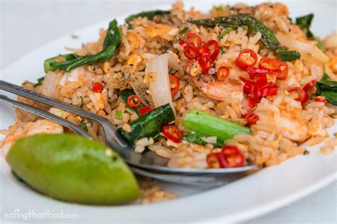 authentic-thai-fried-rice-recipe-ขาวผด-street image