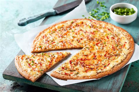 homemade-easy-rice-crust-pizza-recipe-mahatma image