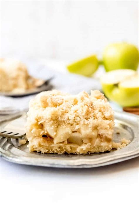 german-apple-cake-with-streusel-topping image