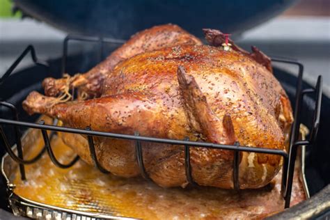 grilled-whole-turkey-recipe-easy-and-delicious-kitchen image