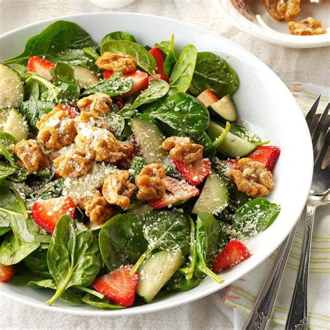 strawberry-spinach-salad-with-candied-walnuts-taste image