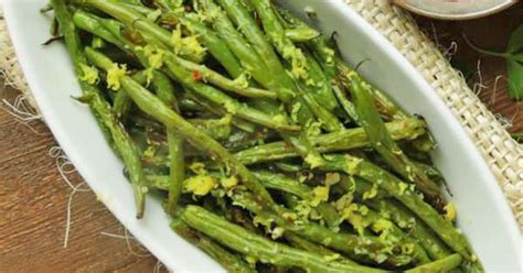 oven-baked-garlic-green-beans-chef-billy-parisi image