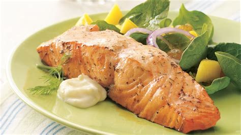 grilled-salmon-with-fresh-lime-cream image