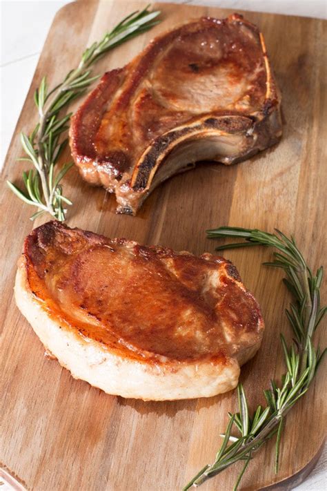 smoked-pork-chops-with-apples-and-onions-pig-of image