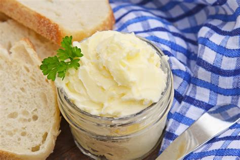 homemade-butter-in-5-minutes-how-to image