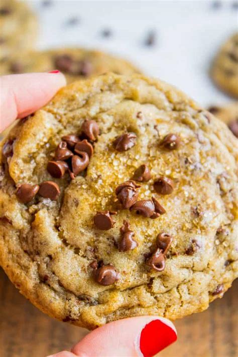 chocolate-chip-cookies-with-maple-spice-the-food image