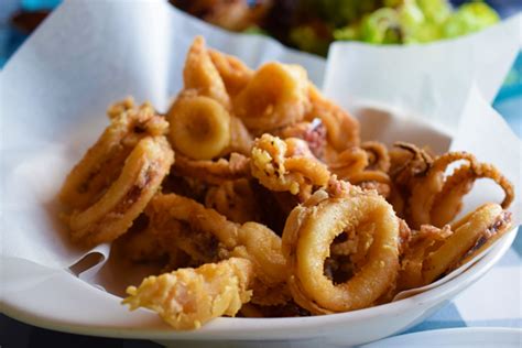 kalamarakia-tiganita-greek-fried-squid image