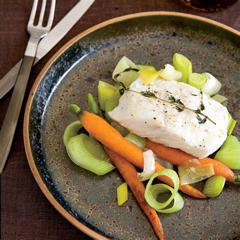 casserole-baked-halibut-with-leeks-and-carrots-food image