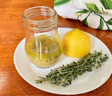 vinaigrette-recipe-lemon-thyme-the image