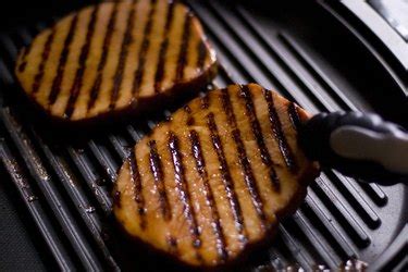 how-to-grill-a-ham-steak-livestrong image