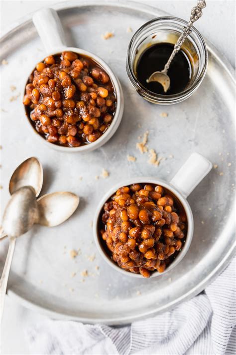 easy-30-minute-vegetarian-baked-beans-fork-in-the image