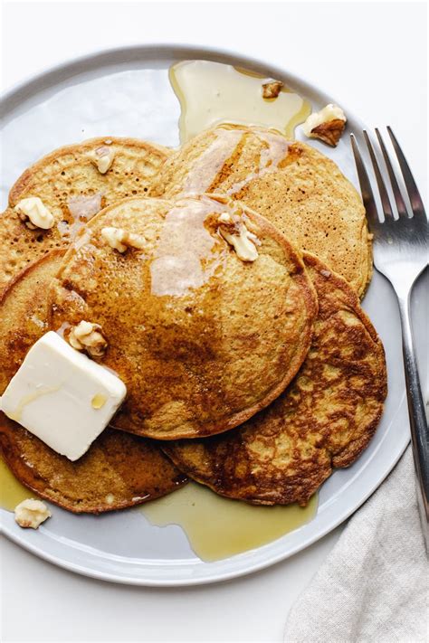 healthy-pumpkin-spice-pancakes-with-oat-flour-a image