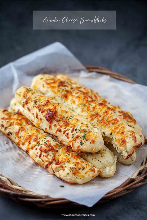 garlic-cheese-breadsticks-from-scratch-oh-my-food image