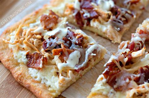 keto-chicken-bacon-ranch-pizza-crafty-morning image