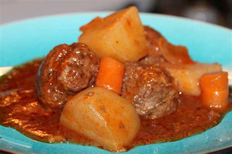 burgundy-meatball-stew-recipe-foodcom image