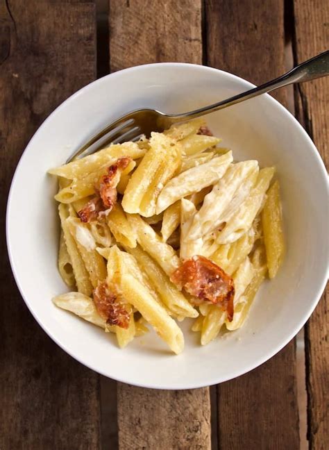 penne-with-prosciutto-and-parmesan-cream image
