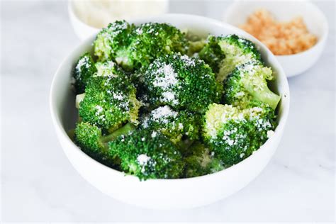 copycat-longhorn-garlic-parmesan-broccoli image