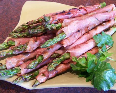 grilled-asparagus-wrapped-in-prosciutto-recipe-foodcom image