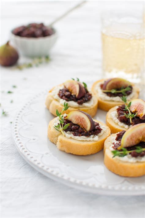fig-and-goat-cheese-crostini-taming-of-the-spoon image