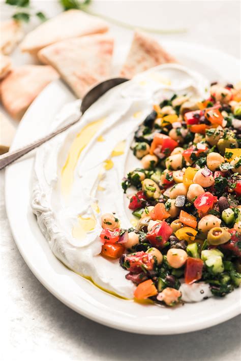 middle-eastern-chickpea-salad-balela-the-view image