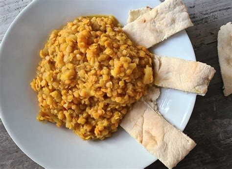 spicy-indian-lentil-dhal-pepperscale image