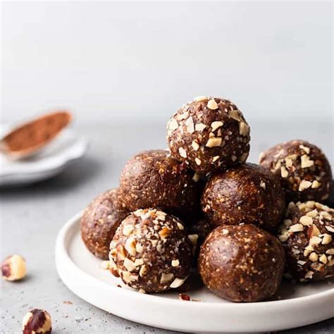 hazelnut-and-chocolate-bliss-balls-cupful-of-kale image