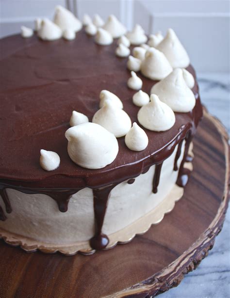 guinness-chocolate-cake-with-baileys-cream-cheese image