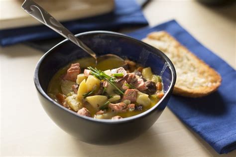 quick-hearty-salmon-chowder-food-for-net image