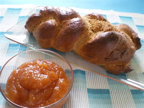 yemarina-yewotet-dabo-ethiopian-spiced-honey-bread image
