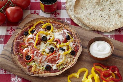 friday-night-cheesy-veggie-pizzas-hidden-valley-ranch image