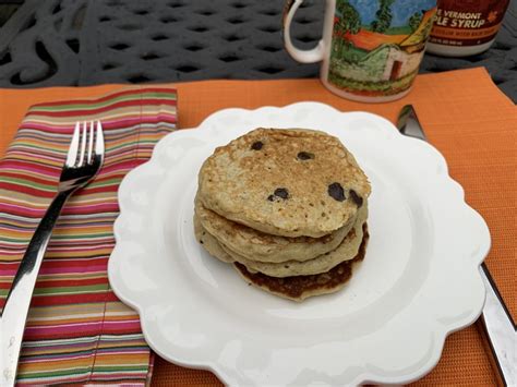 super-quick-and-easy-oatmeal-pancake image