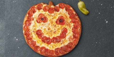 papa-johns-halloween-pizza-fail-photos-are image