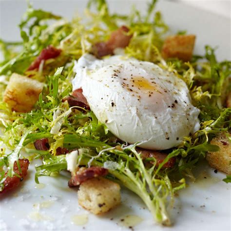 curly-endive-salad-with-bacon-and-poached-eggs image
