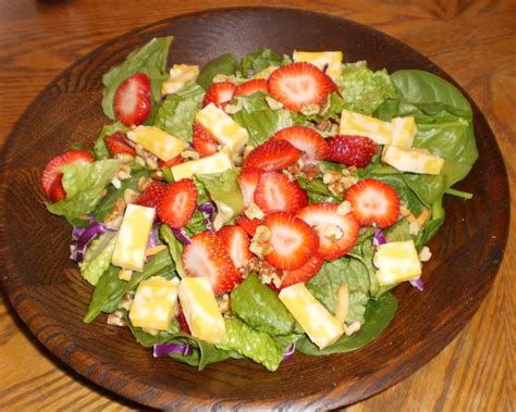 strawberry-spinach-salad-recipe-foodcom image