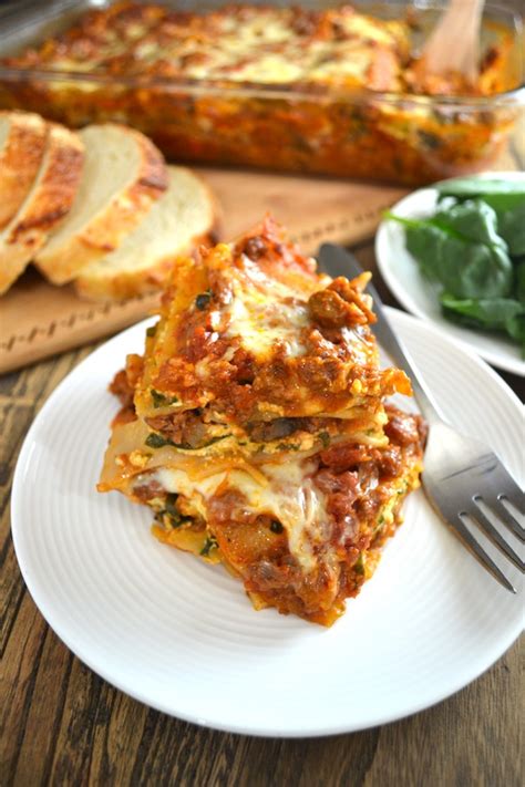 beef-spinach-and-mushroom-lasagna-two-thirds-cup image